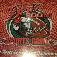 Photo taken at Bru&amp;#39;s Room Sports Grill - Pembroke Pines by Jose H. on 12/17/2012