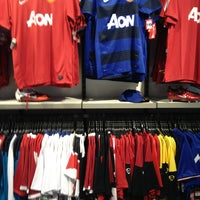{keywor d} adidas factory outlet near lamcy plaza