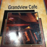 รูปภาพถ่ายที่ Grandview Cafe โดย Ashley J. เมื่อ 2/16/2013
