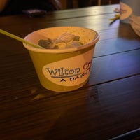 รูปภาพถ่ายที่ Wilton Creamery โดย E B เมื่อ 5/17/2021