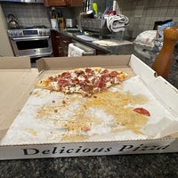 1/27/2023 tarihinde E Bziyaretçi tarafından Jersey Pizza Co'de çekilen fotoğraf
