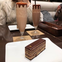 Photo taken at Lindt Chocolat Café by れい on 2/22/2019