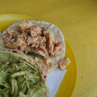 Foto tirada no(a) Tacos sarita por Patylu em 8/26/2016