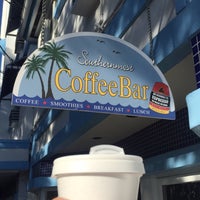 2/8/2015 tarihinde Eric P.ziyaretçi tarafından Southernmost Coffee Bar - Coffee and Tea House'de çekilen fotoğraf