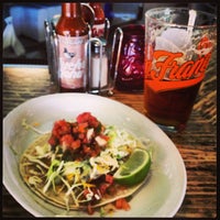 5/18/2013 tarihinde Russ B.ziyaretçi tarafından Wahoo&amp;#39;s Fish Taco NorCal'de çekilen fotoğraf