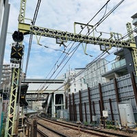 Photo taken at Kitashinagawa Station (KK02) by kaerugeko on 6/24/2023