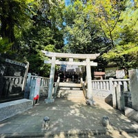 Photo taken at 勝淵神社 by kaerugeko on 10/30/2021