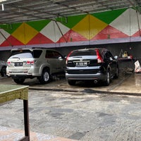 Photo taken at KCM Car Wash by Eduardi P. on 5/16/2022