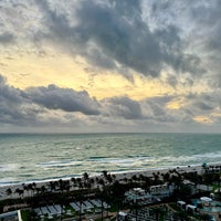 1/9/2024 tarihinde Kaley K.ziyaretçi tarafından Fontainebleau Miami Beach'de çekilen fotoğraf