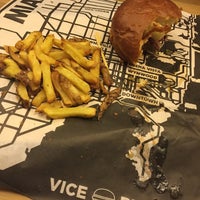 Photo taken at Vice Burgers by Jam B. on 8/3/2016