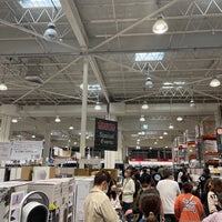Photo taken at Costco by ヒロパパ on 10/23/2022