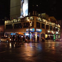 รูปภาพถ่ายที่ Beer Authority NYC โดย Dale T. เมื่อ 4/20/2013