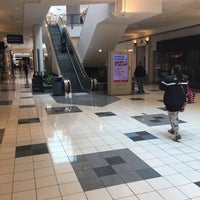 5/14/2016 tarihinde Troy M.ziyaretçi tarafından Westmoreland Mall'de çekilen fotoğraf
