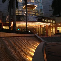 Foto diambil di Adrienne Arsht Center for the Performing Arts oleh BJ S. pada 10/13/2012