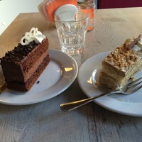 9/18/2014にAndrea B.がCora Coffee and Cakeで撮った写真
