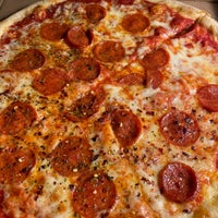 Foto tomada en Sal&amp;#39;s Pizza &amp;amp; Subs  por Sean S. el 1/31/2024