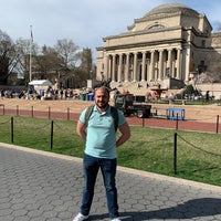 Photo taken at Low Steps - Columbia University by Carlos R. on 4/13/2019