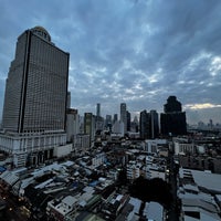 Photo taken at Centre Point Silom by Maakichi on 11/26/2022