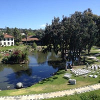 Foto scattata a Courtyard San Diego Rancho Bernardo da Willy W. il 5/17/2014