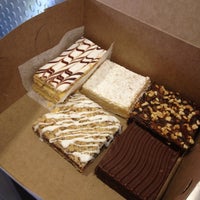 10/17/2012에 Susan C.님이 Honey Moon Sweets Bakery &amp;amp; Dessert Bar에서 찍은 사진