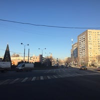 Photo taken at Автозаводская площадь by Анастасия О. on 12/10/2020