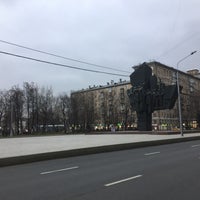 Photo taken at Автозаводская площадь by Анастасия О. on 11/14/2020