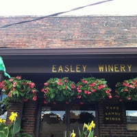 Foto tirada no(a) Easley Winery por Laura em 7/13/2013