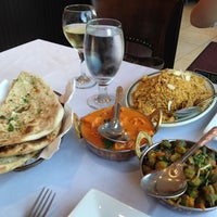 11/5/2012 tarihinde Chrissy Jane W.ziyaretçi tarafından Clay Oven Indian Restaurant'de çekilen fotoğraf