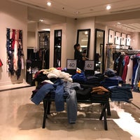 Photo taken at Massimo Dutti by STP ✅. on 12/20/2017