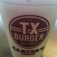 Foto tirada no(a) Texas Burger-Fairfield por Krystal E. em 9/15/2012