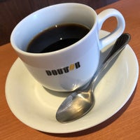 Photo taken at Doutor Coffee Shop by YOSHIMOT0 on 6/5/2022