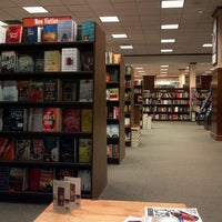 Barnes Noble 2100 Snelling Ave N