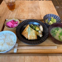 Photo taken at まかでき食堂 by softtempo on 2/28/2020
