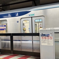 Photo taken at Kamiyacho Station (H05) by Mondragon on 3/2/2024