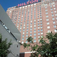 Das Foto wurde bei Hilton von Andrew M. am 8/3/2012 aufgenommen
