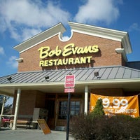 Photo taken at Bob Evans Restaurant by Tracy K. on 3/26/2013