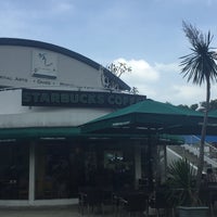 Photo taken at Starbucks by Maoilinka K. on 12/19/2015