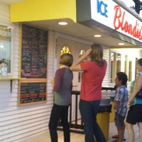 Photo taken at Blondie&amp;#39;s Ice Cream by Leo L. on 8/14/2013
