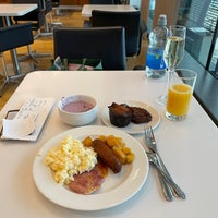Photo taken at Lufthansa Senator Lounge by Bay V. on 4/8/2022