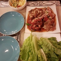 Photo prise au Matgalne Korean Restaurant par Kristine N. le4/28/2018