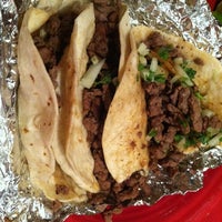 Снимок сделан в Jalisco Authentic Mexican Restaurant пользователем Kerri B. 11/3/2012