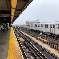 Photo taken at MTA Subway - 40th St/Lowery St (7) by Vera on 9/11/2018
