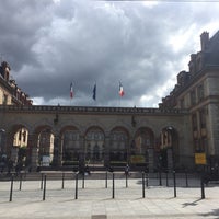 Photo taken at Cité Internationale Universitaire by Anton F. on 5/14/2017