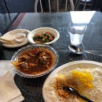 Das Foto wurde bei Real Kabob Persian Restaurant von Donna F. am 5/23/2018 aufgenommen