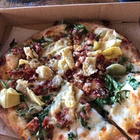 5/13/2018にDonna F.がMod Pizzaで撮った写真