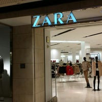 Zara Clothing Store In Zaragoza