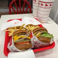 Photo taken at In-N-Out Burger by Thomas G. on 12/10/2023