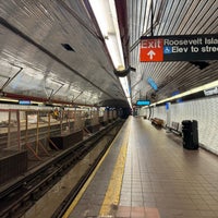 Photo taken at MTA Subway - Roosevelt Island (F) by Thomas G. on 11/22/2023