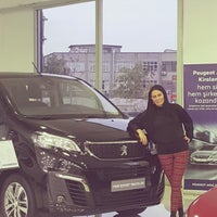 Photo taken at Peugeot Baykaralar Otomotiv by Aslı U. on 10/19/2018
