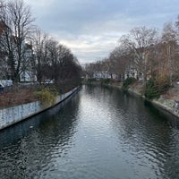 Photo taken at Kottbusser Brücke by Powen S. on 12/14/2020